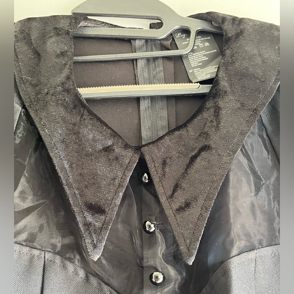 Leg Avenue Black Witch Costume with Accessories - Picture 5 of 6